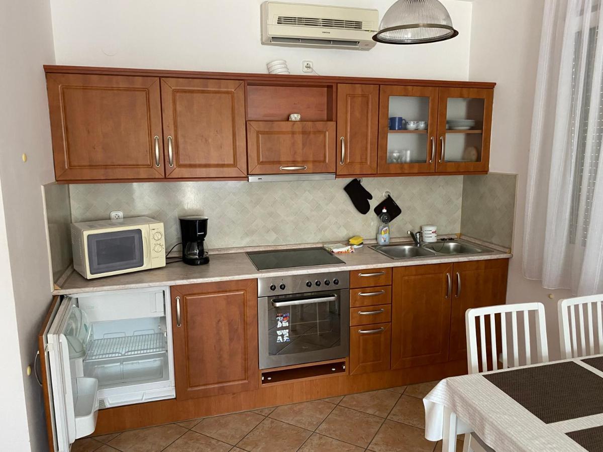 Arnyas Haz Apartment Balatonlelle Luaran gambar